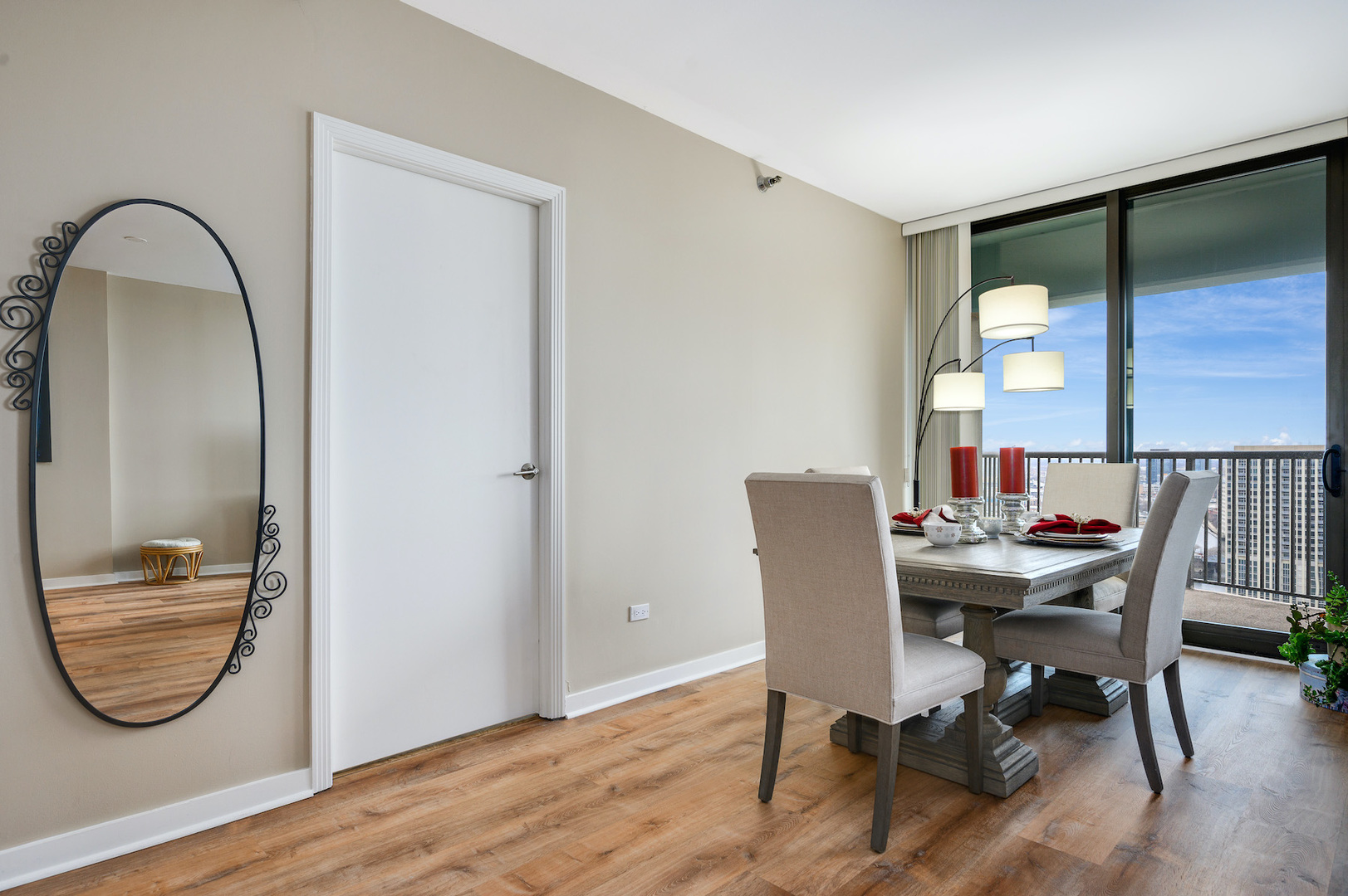 501 N Clinton Street Unit: 2607