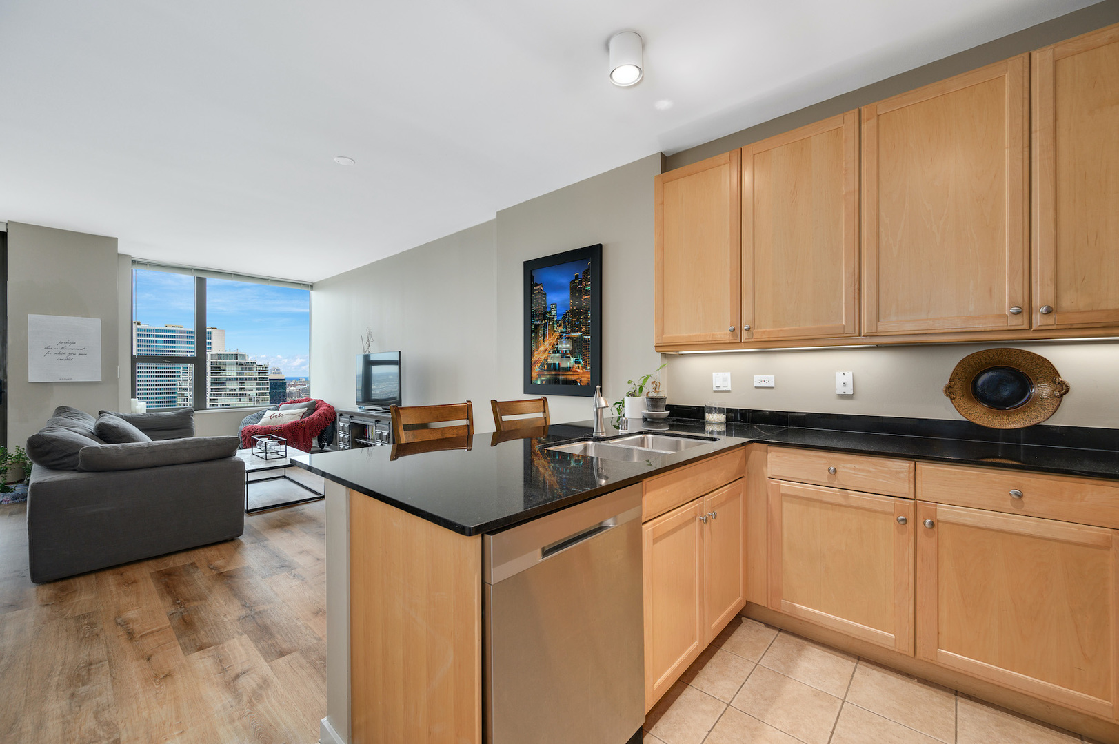 501 N Clinton Street Unit: 2607