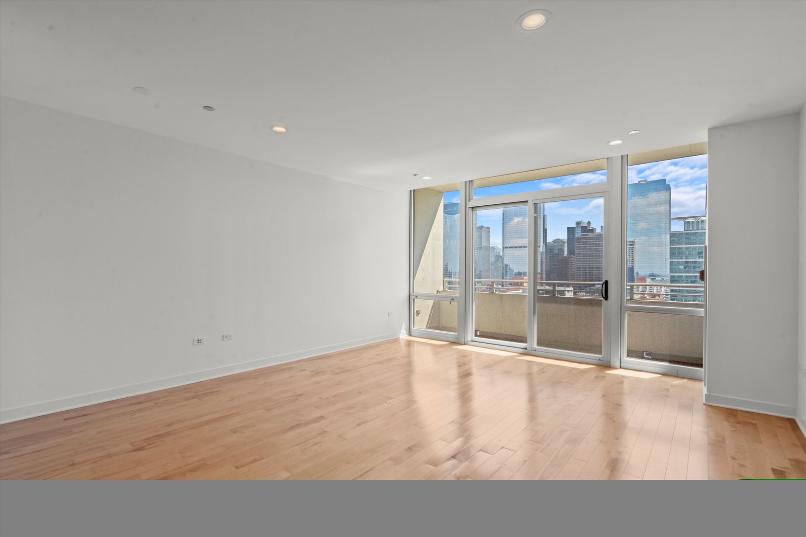737 W Washington Boulevard Unit: 2804
