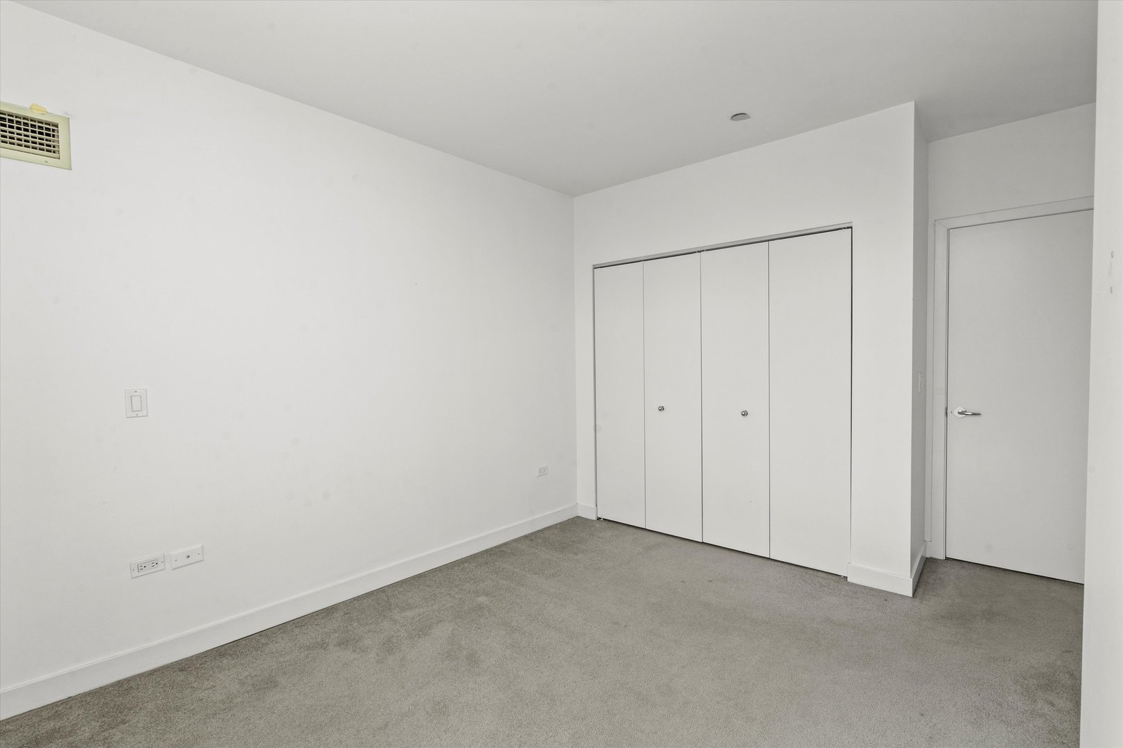 737 W Washington Boulevard Unit: 2804