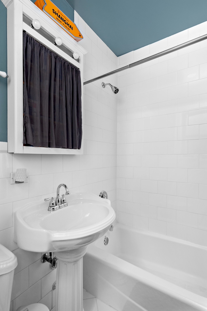 7227 Adams Street Unit: 3