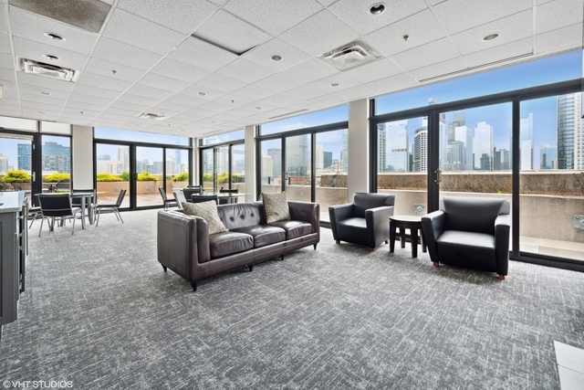 435 W ERIE Street Unit: 1904