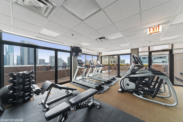 435 W ERIE Street Unit: 1904