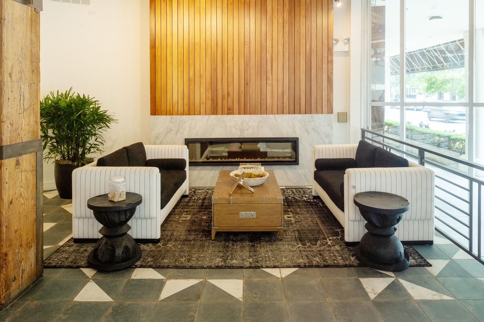 360 W Illinois Street Unit: 515