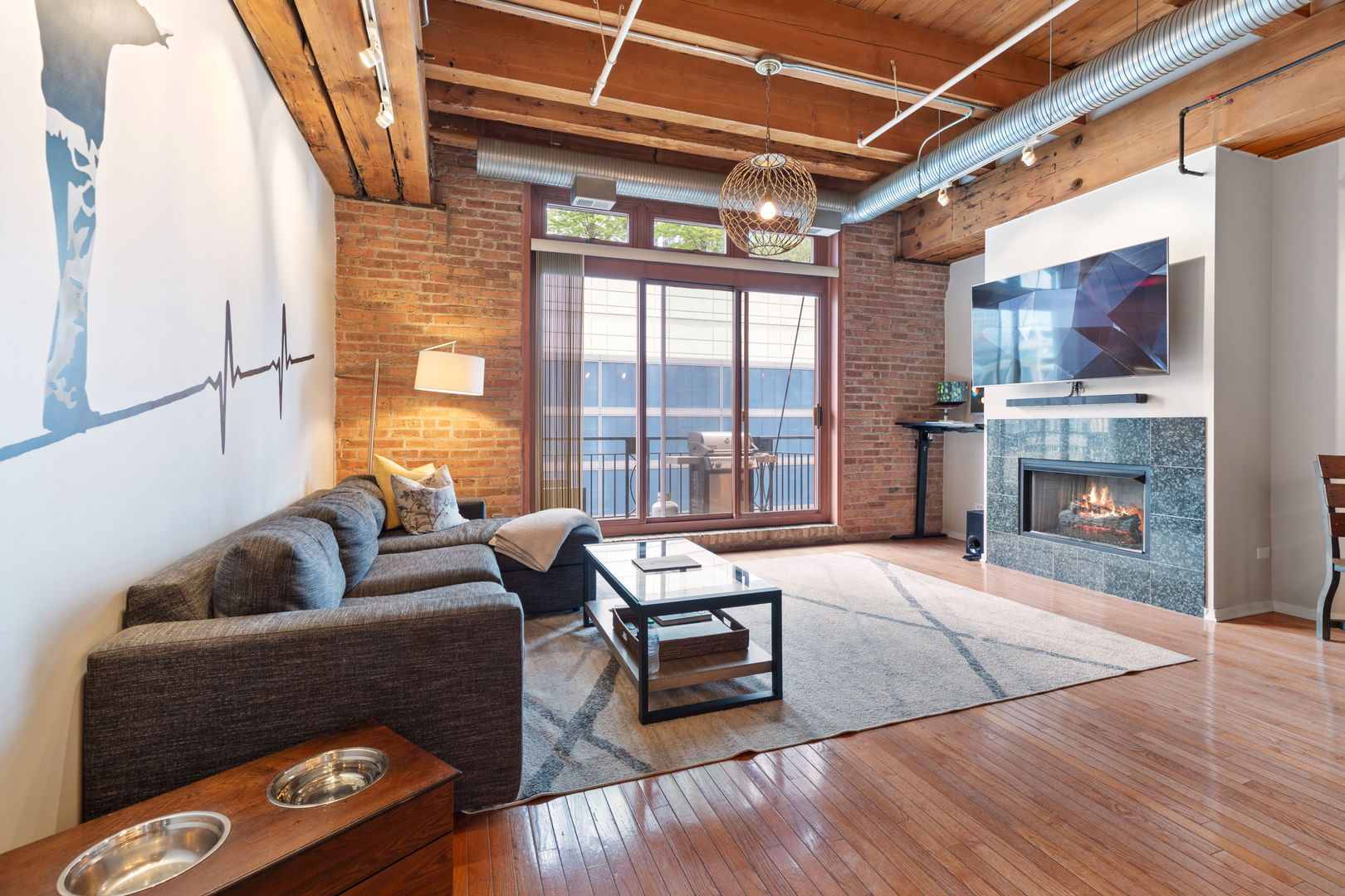 360 W Illinois Street Unit: 515