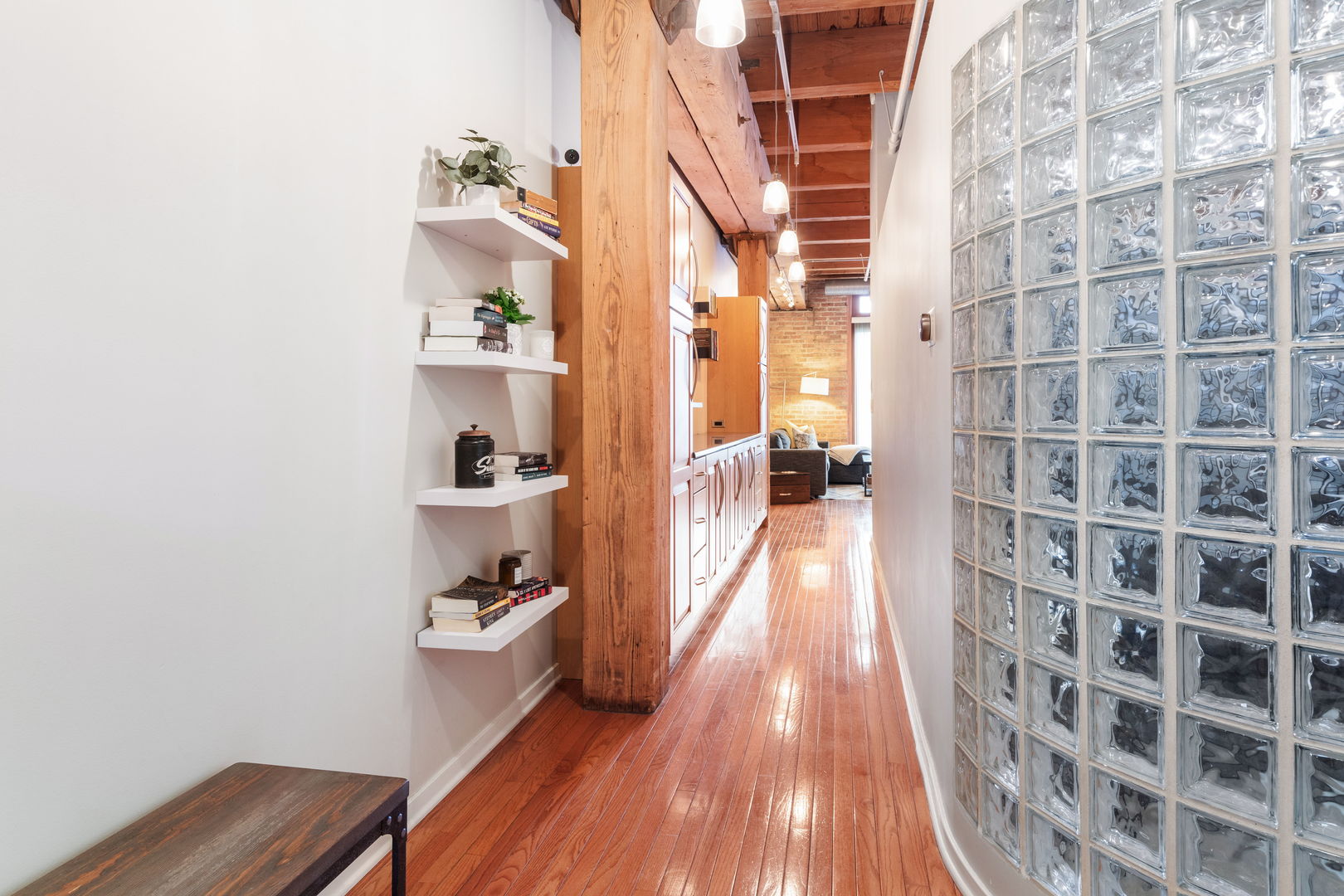 360 W Illinois Street Unit: 515