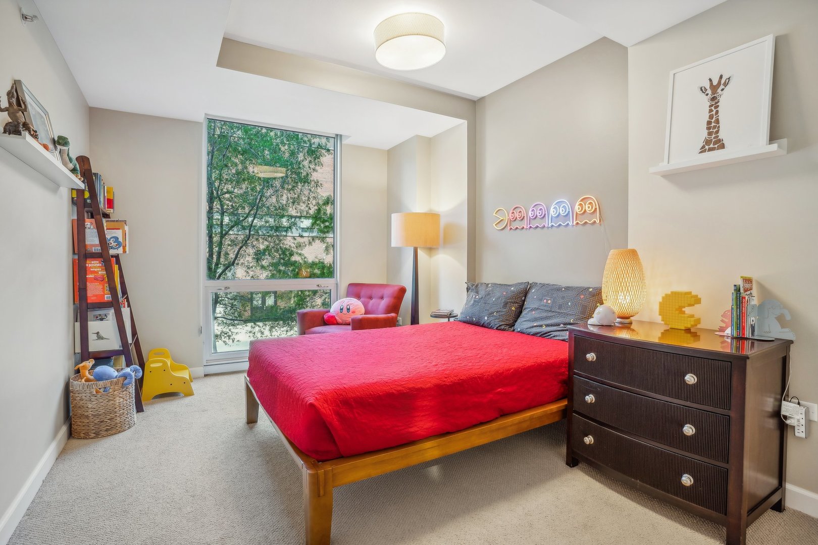 1913 S Calumet Avenue Unit: TH3