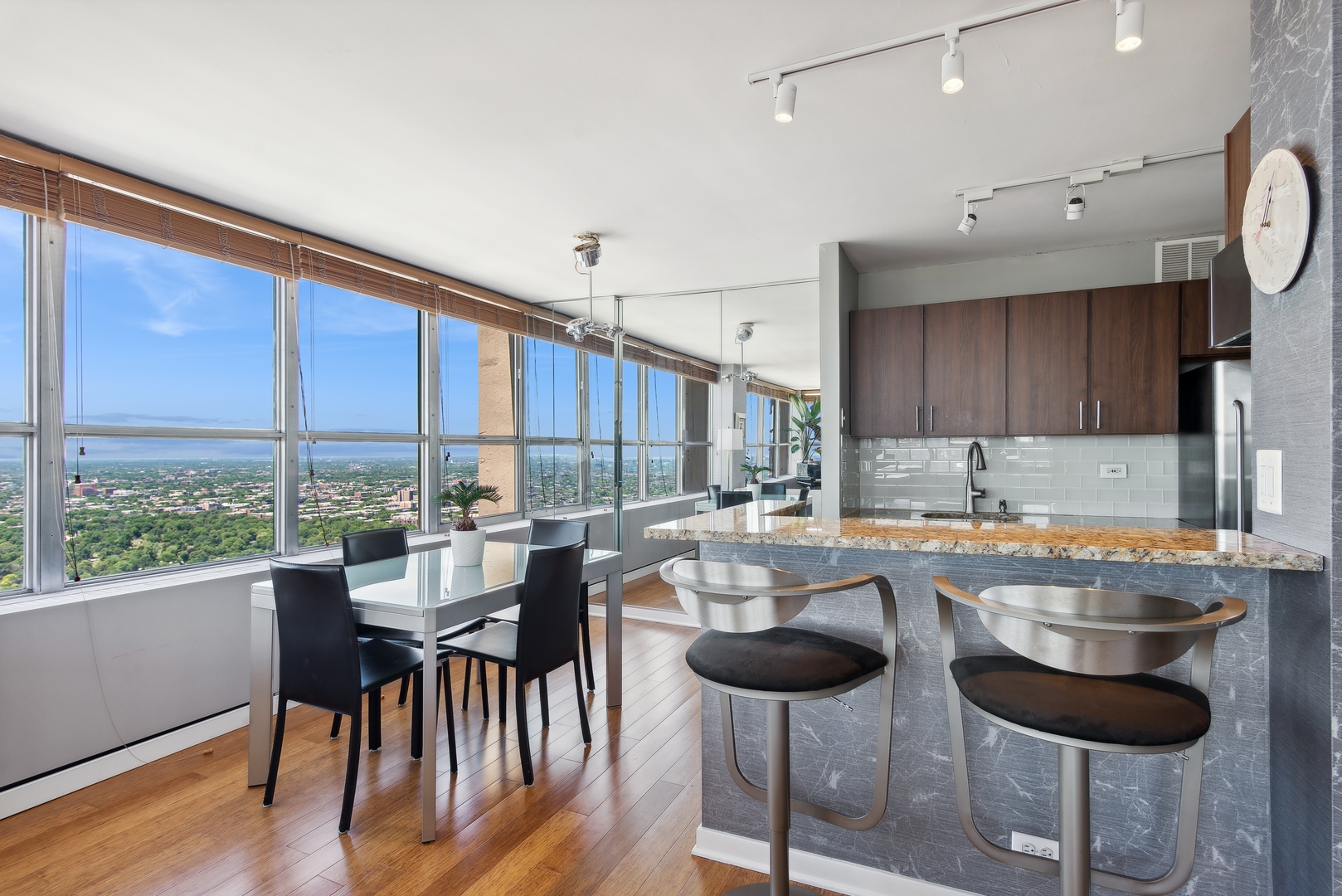 655 W Irving Park Road Unit: 5017