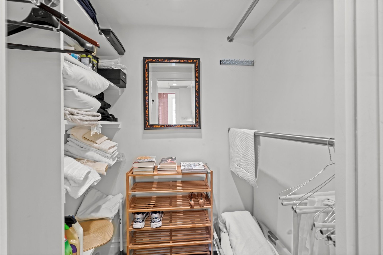 1255 N State Parkway Unit: 8G