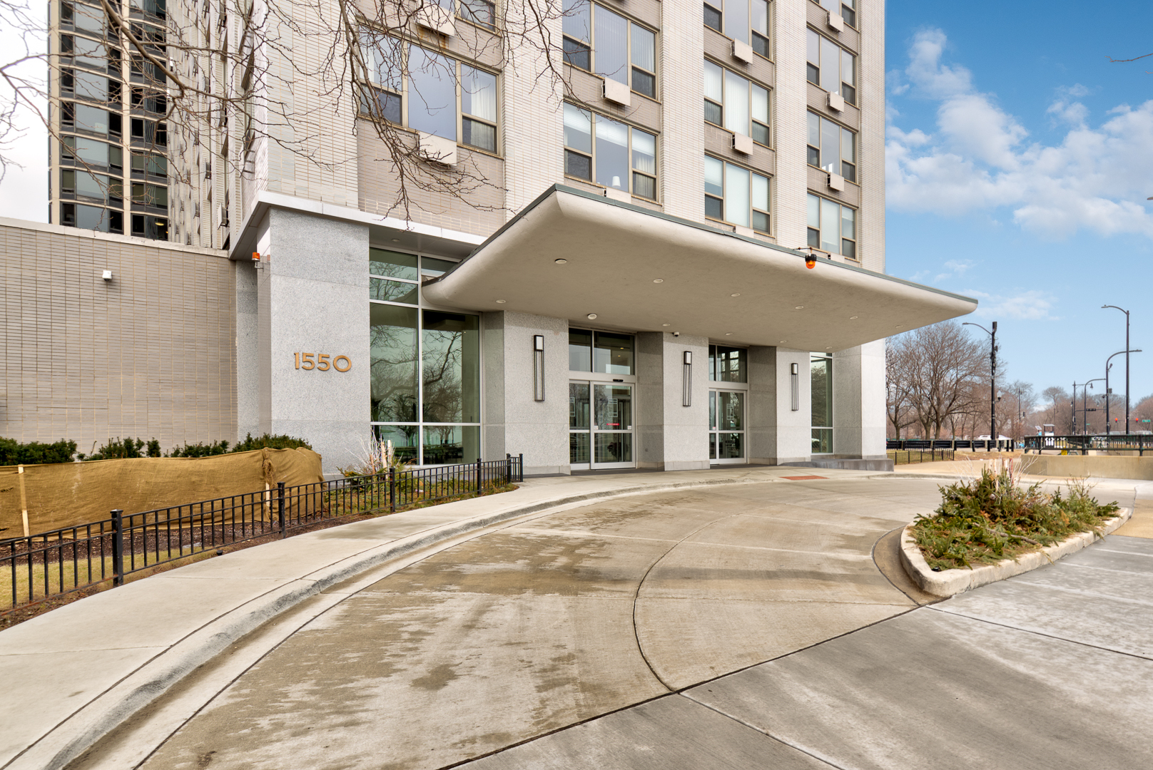 1550 N Lake Shore Drive Unit: 23GE
