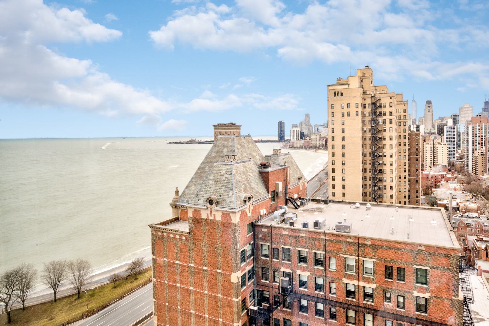 1550 N Lake Shore Drive Unit: 23GE
