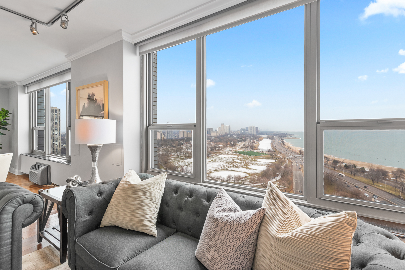 1550 N Lake Shore Drive Unit: 23GE