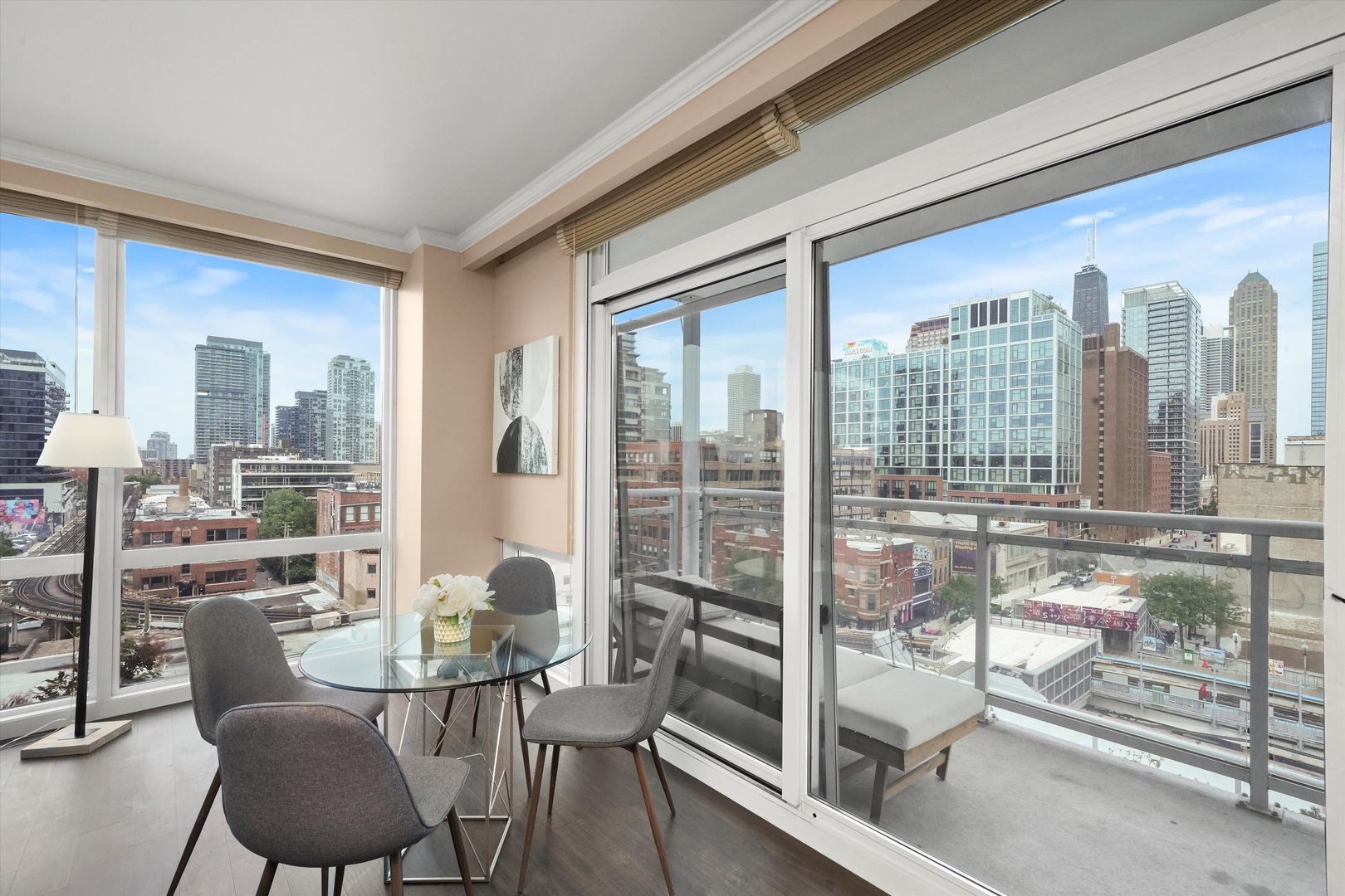 757 N Orleans Street Unit: 707