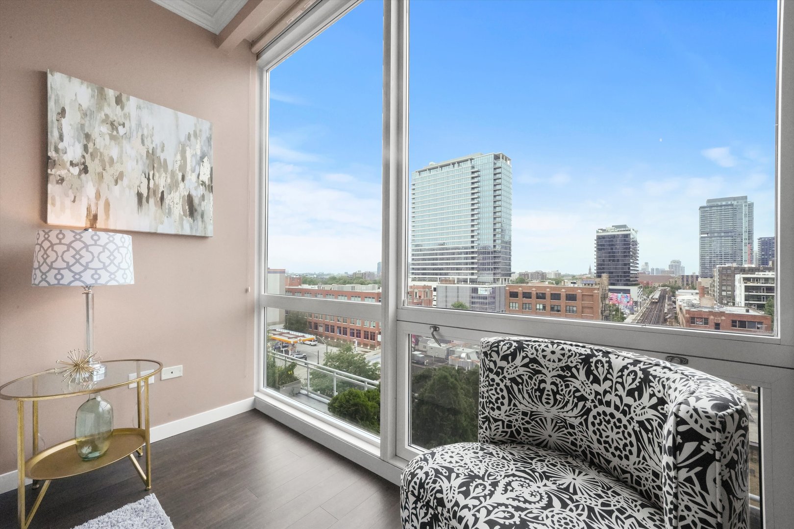 757 N Orleans Street Unit: 707