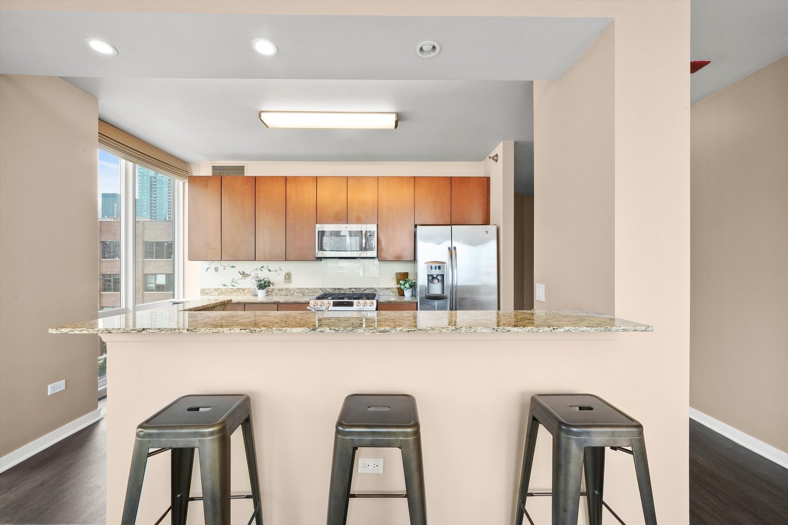 757 N Orleans Street Unit: 707