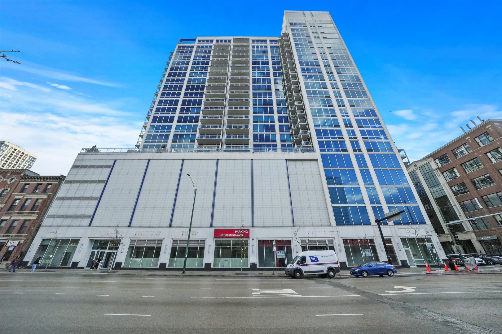 757 N Orleans Street Unit: 707