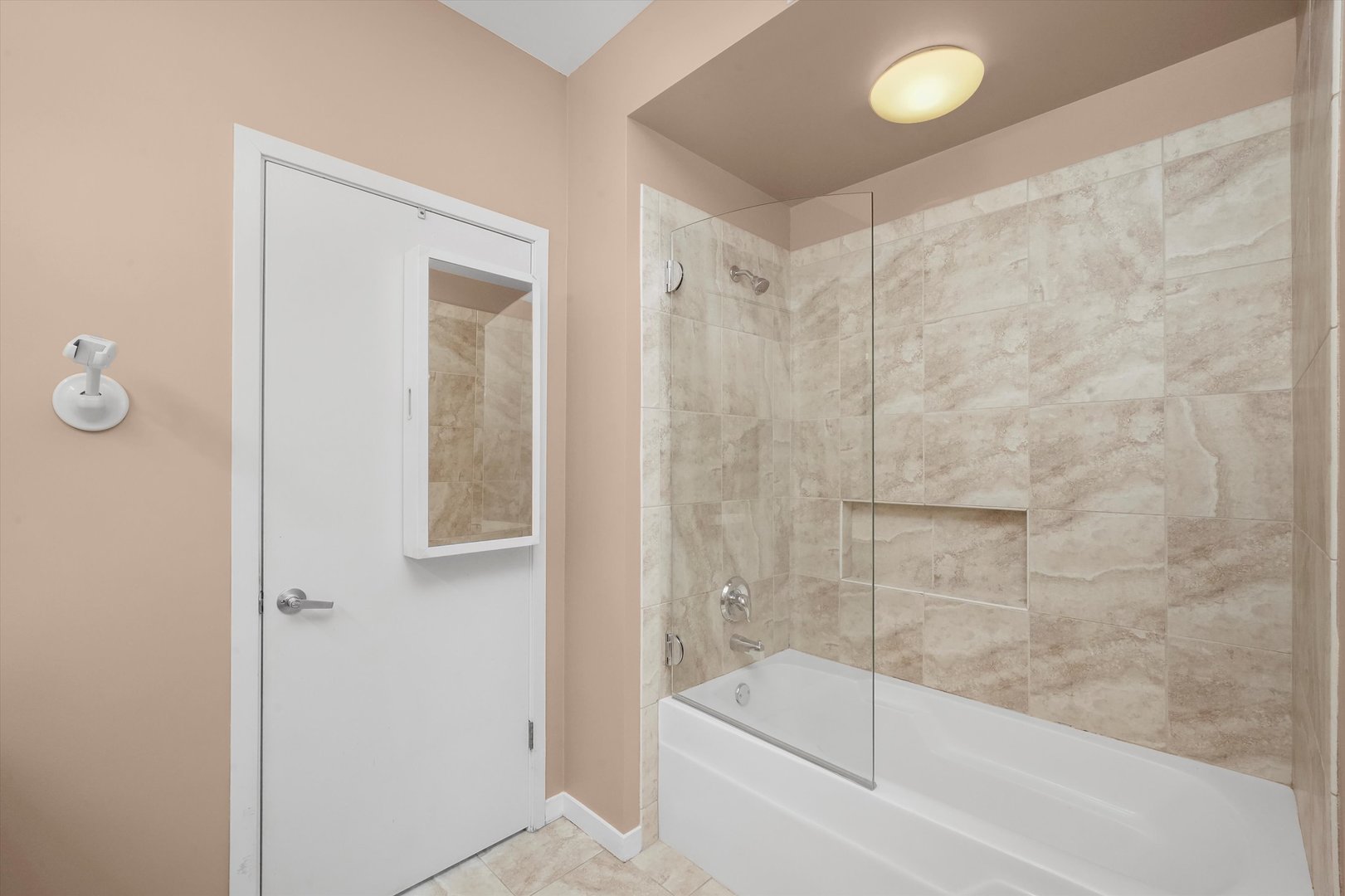 757 N Orleans Street Unit: 707