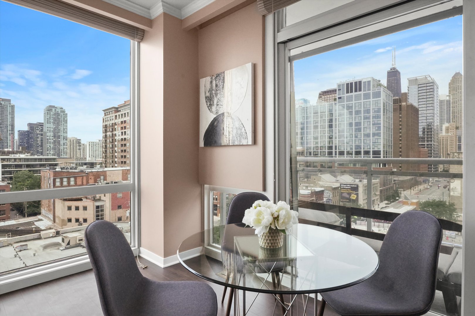 757 N Orleans Street Unit: 707