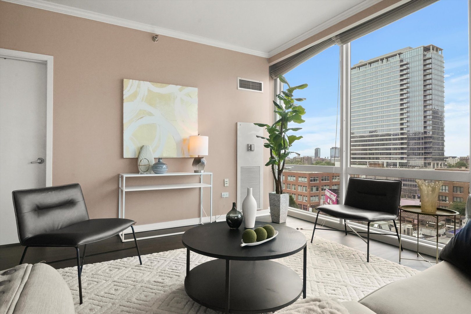 757 N Orleans Street Unit: 707