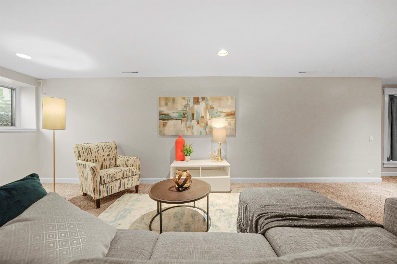 2230 N Kenmore Avenue Unit: 1