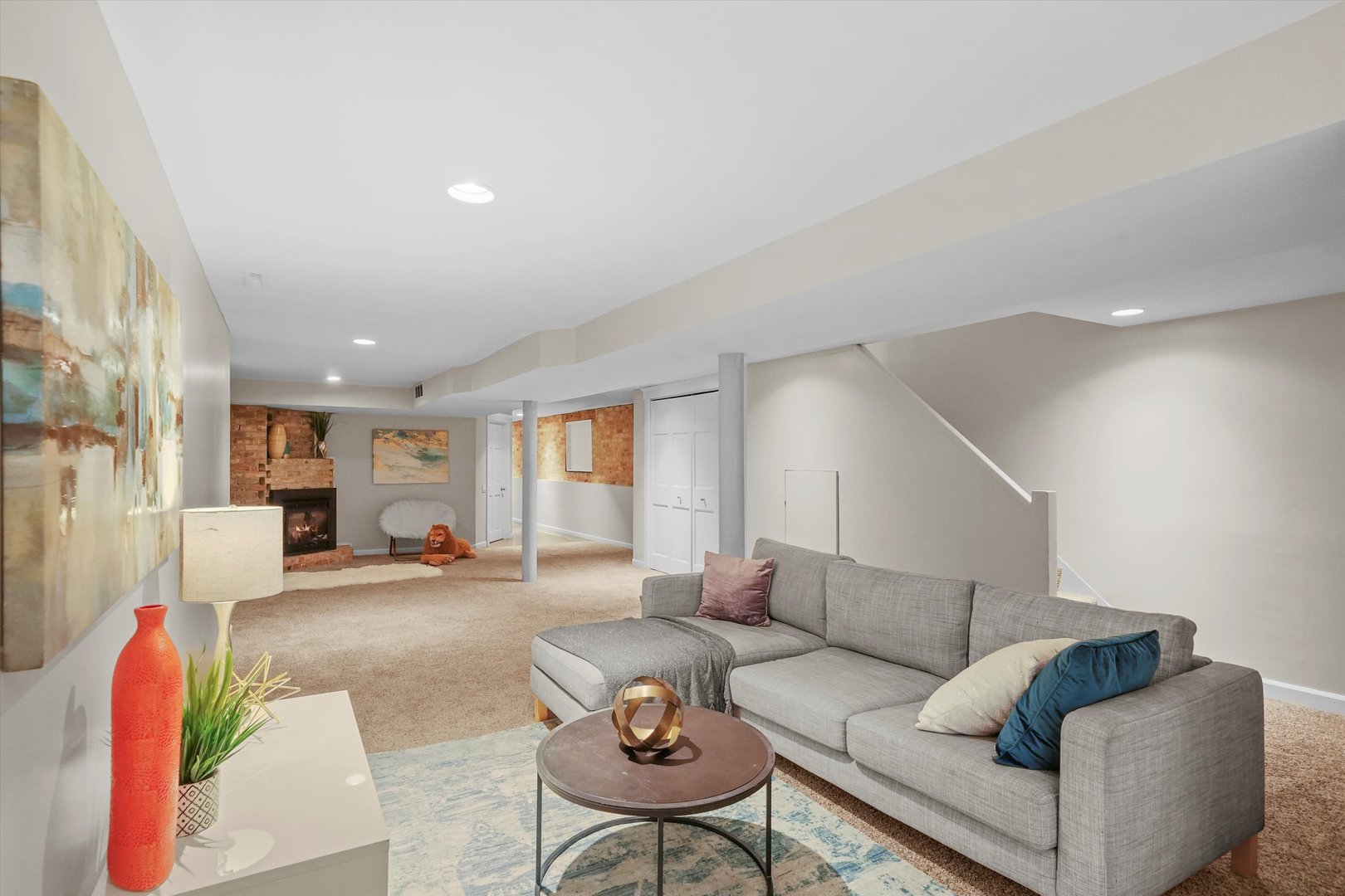 2230 N Kenmore Avenue Unit: 1