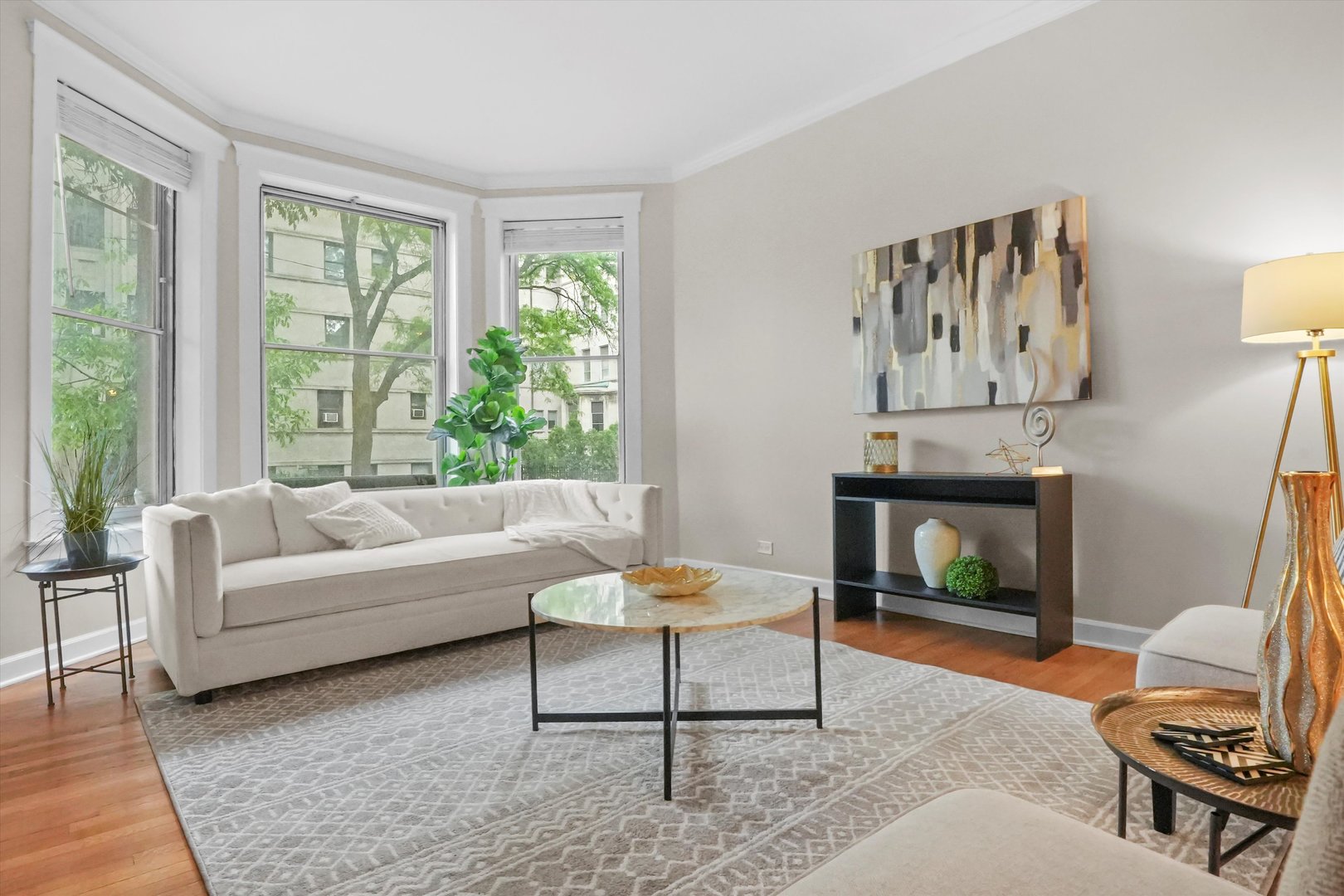 2230 N Kenmore Avenue Unit: 1