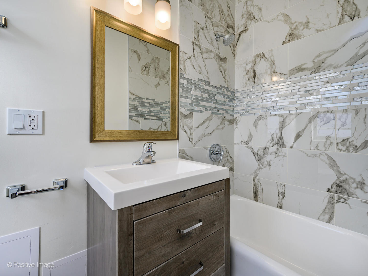 1100 N La Salle Drive Unit: 916