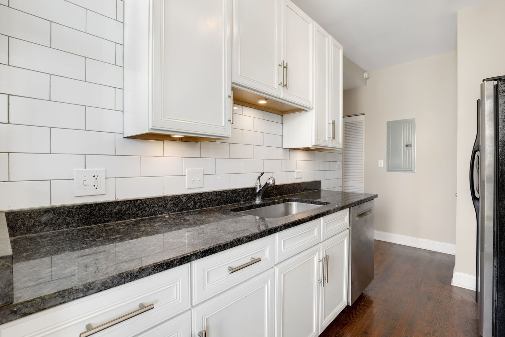 3422 N Racine Avenue Unit: 2