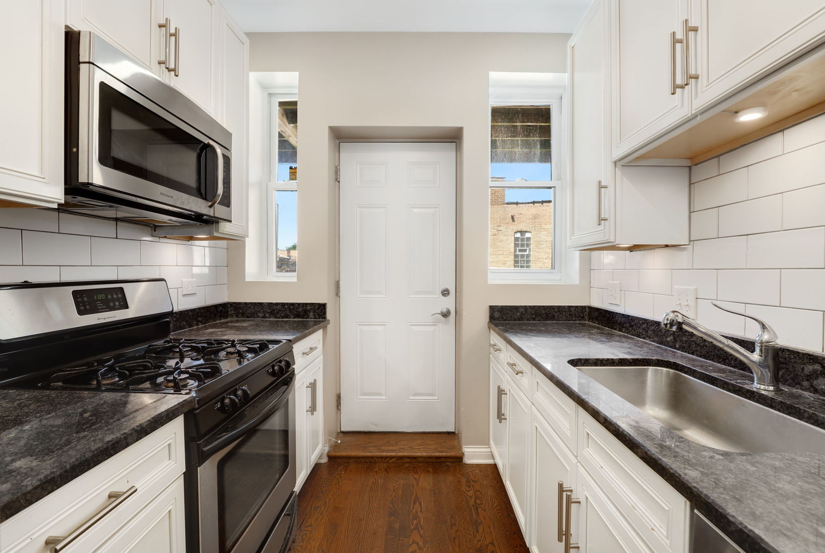 3422 N Racine Avenue Unit: 2