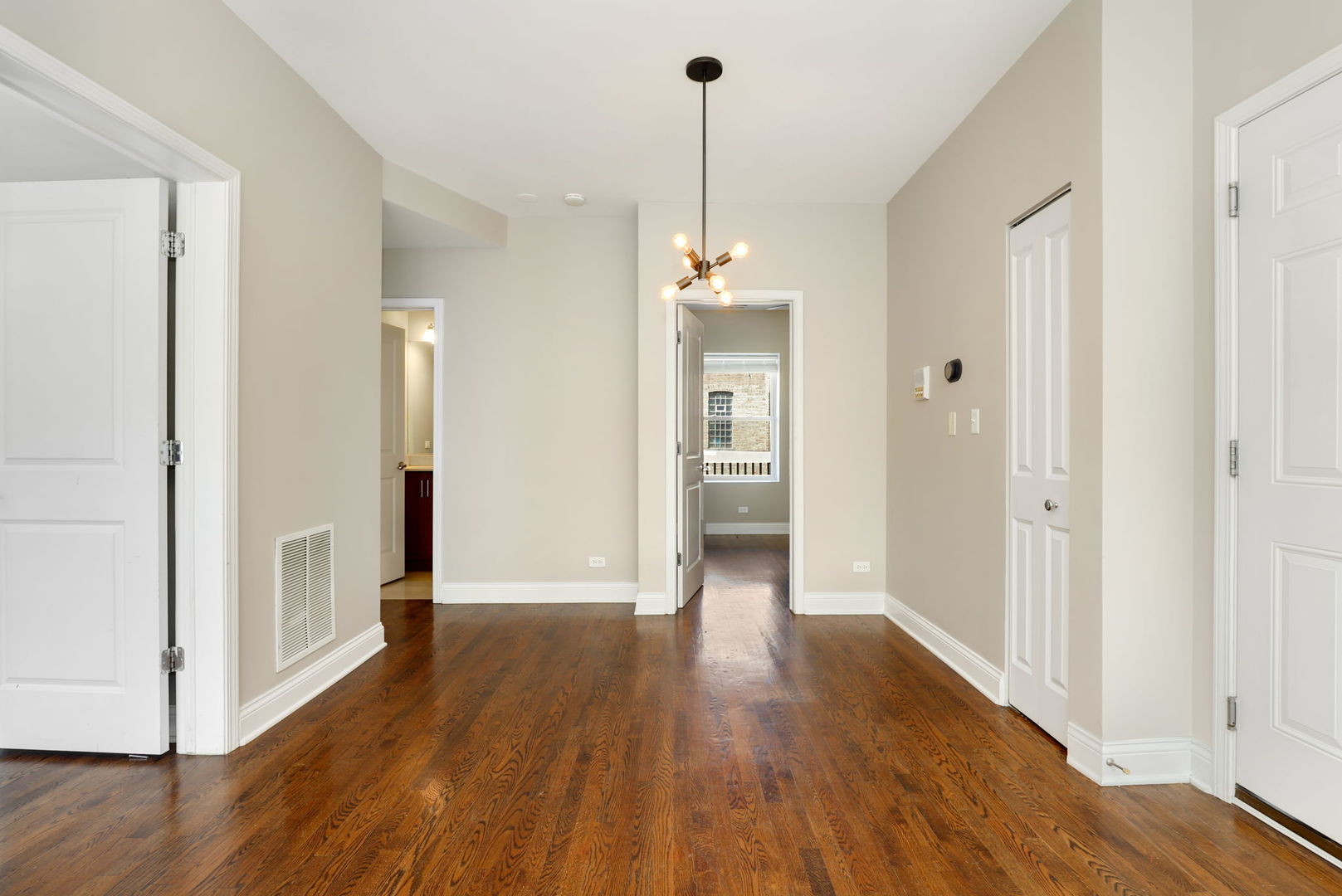 3422 N Racine Avenue Unit: 2