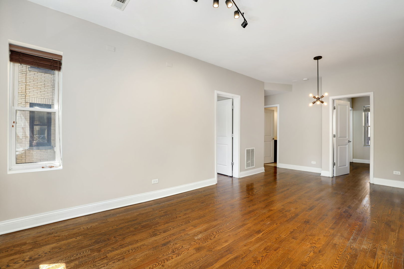 3422 N Racine Avenue Unit: 2