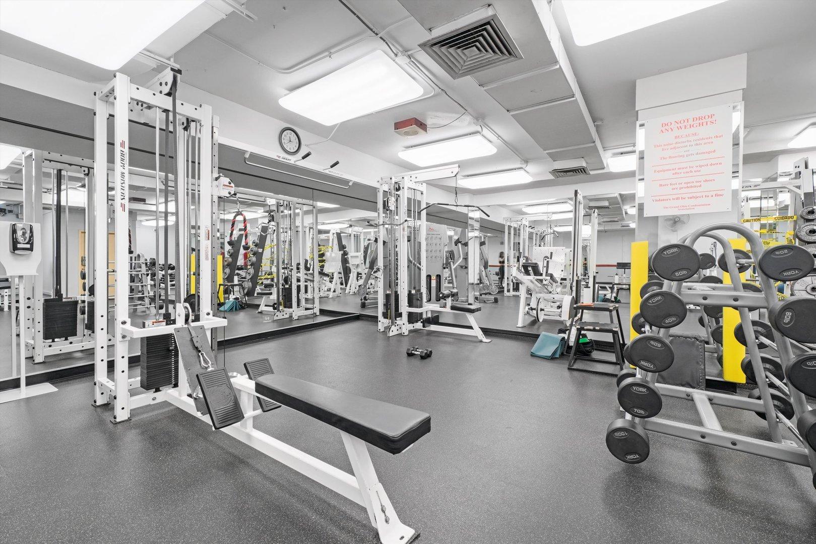 211 E Ohio Street Unit: 1611