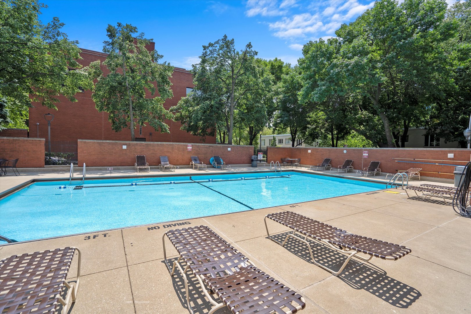 901 S Plymouth Court Unit: 1402