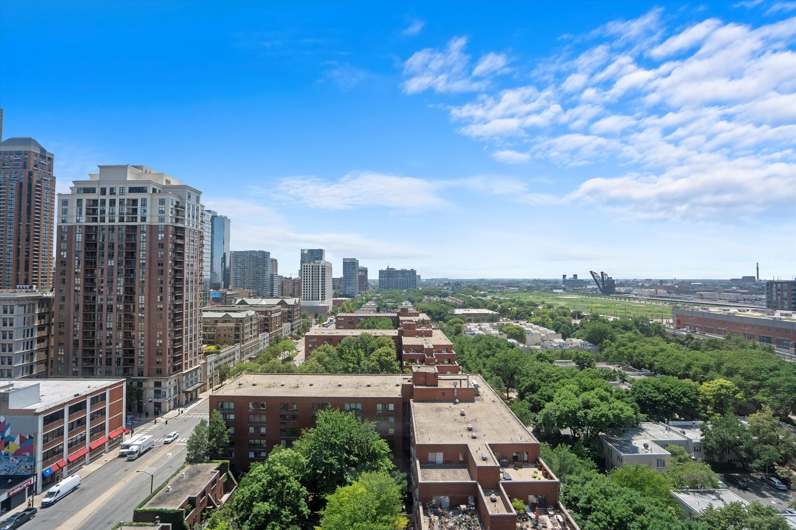 901 S Plymouth Court Unit: 1402