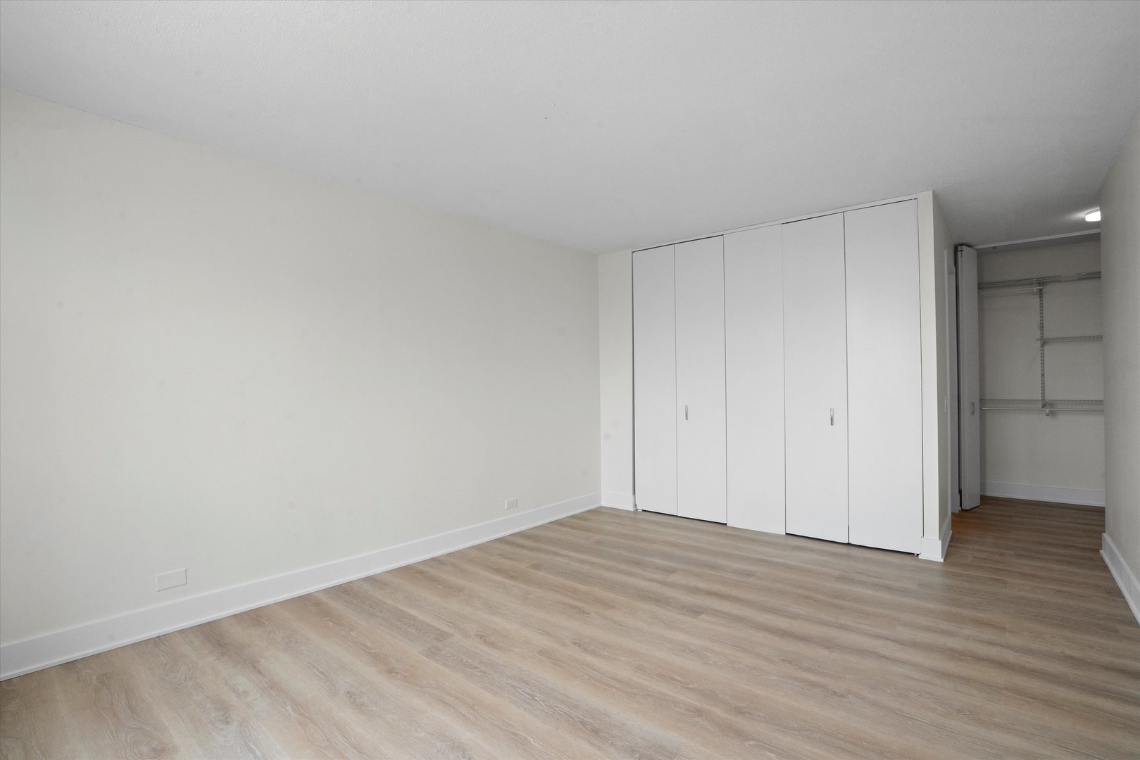 901 S Plymouth Court Unit: 1402