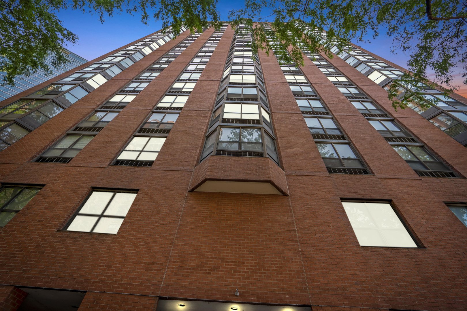 901 S Plymouth Court Unit: 1402