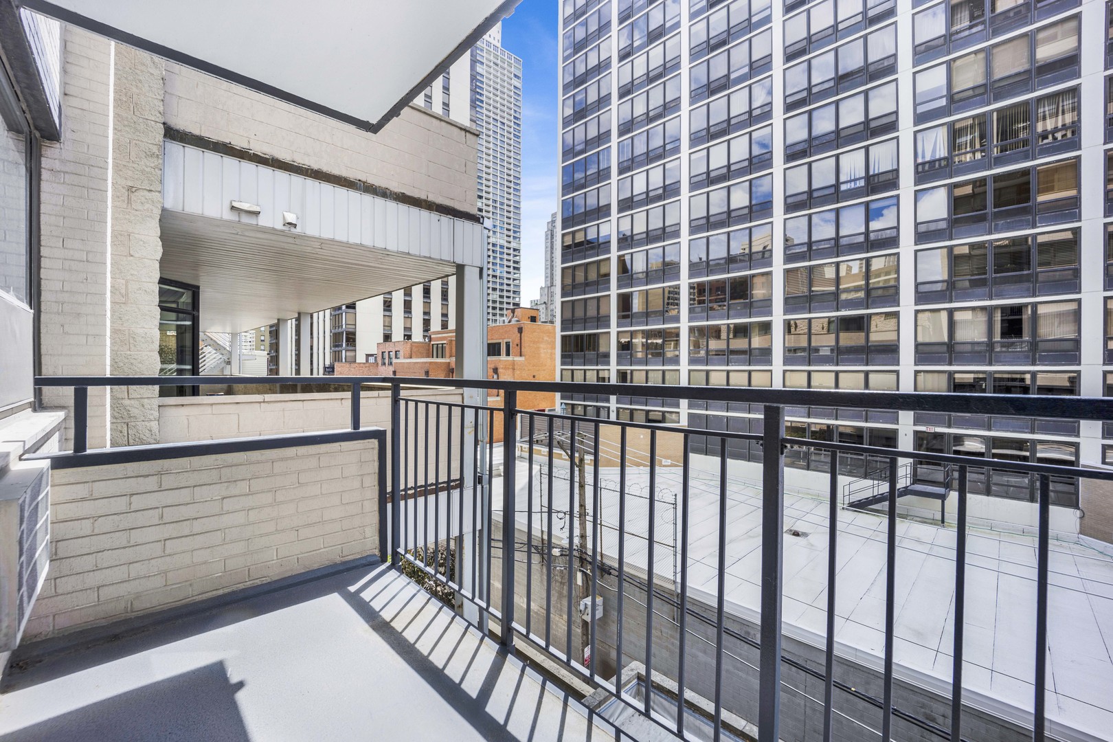 33 E CEDAR Street Unit: 5A