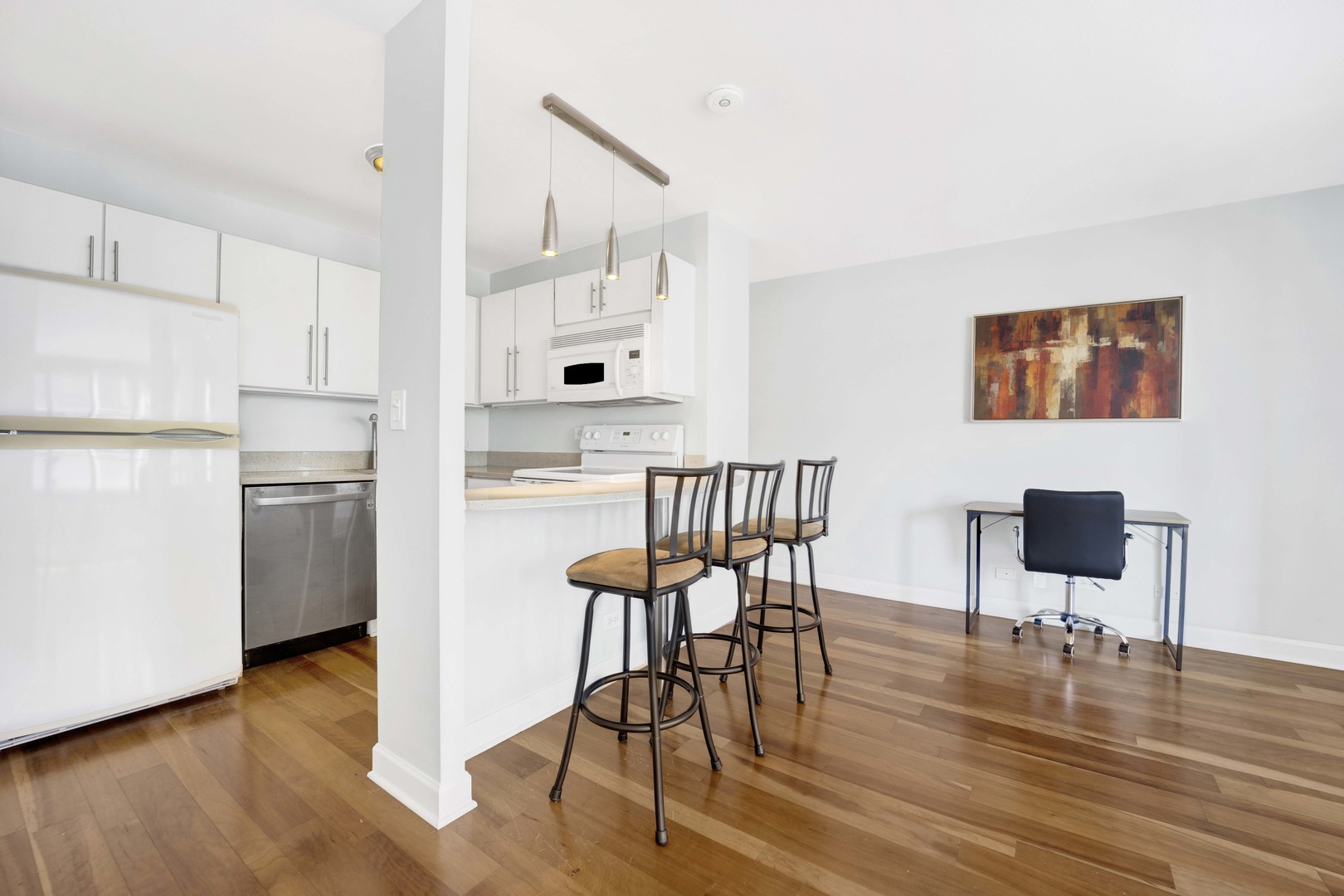 33 E CEDAR Street Unit: 5A