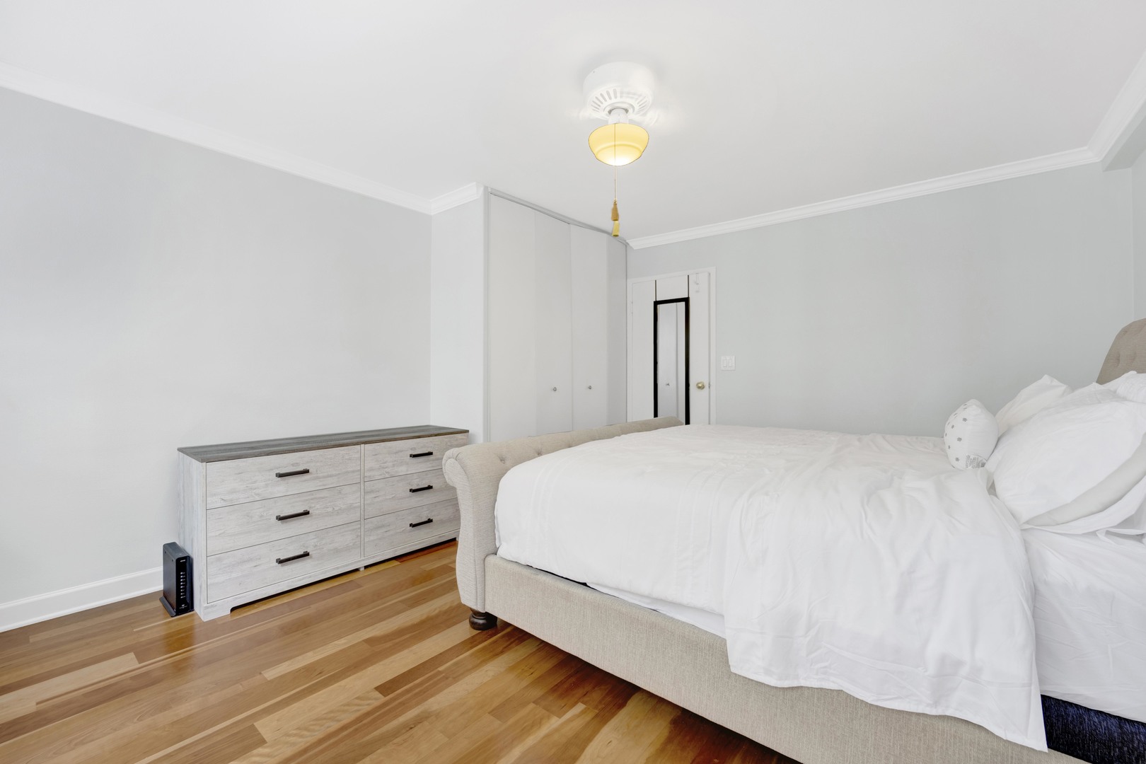 33 E CEDAR Street Unit: 5A