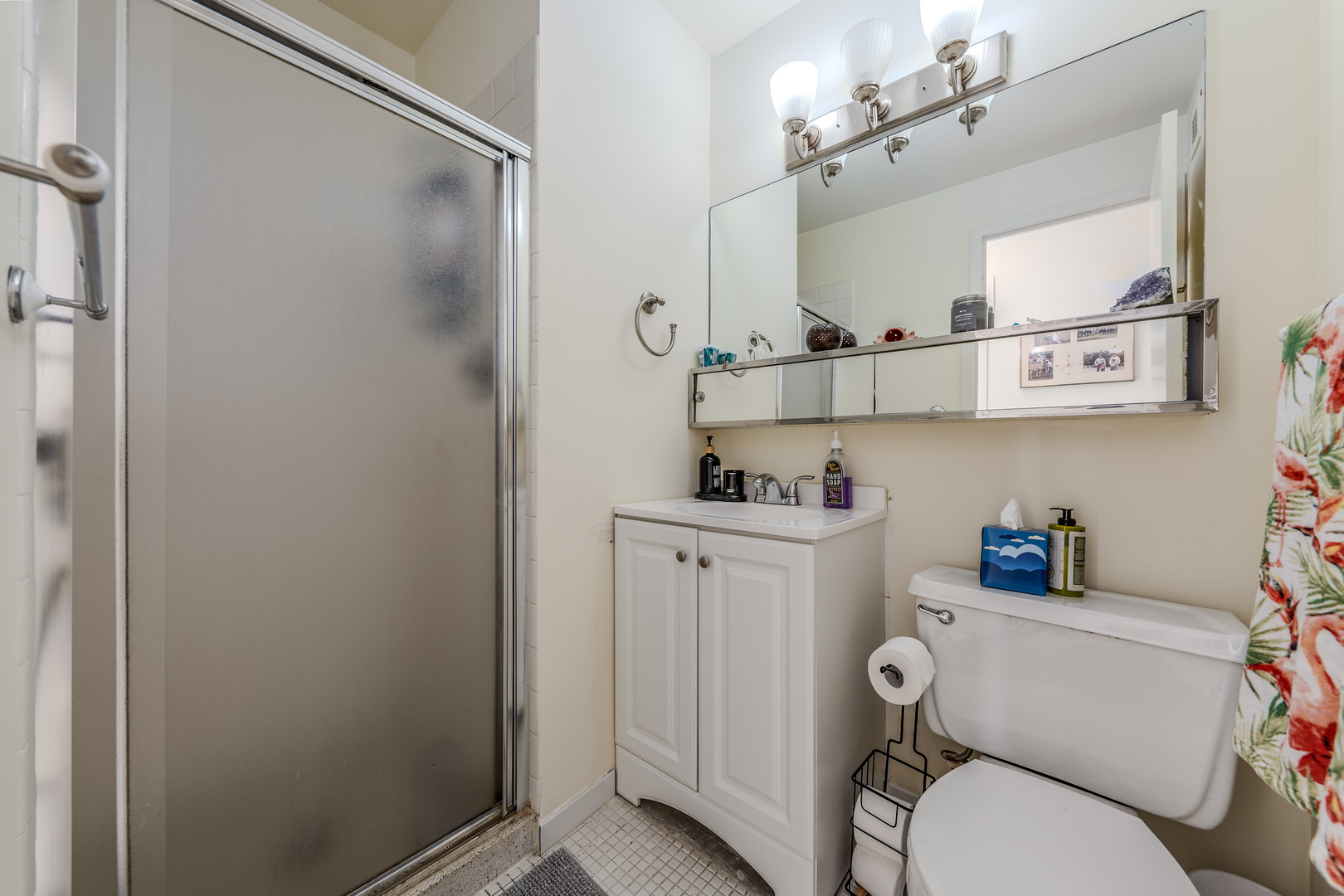 4343 N Clarendon Avenue Unit: 703