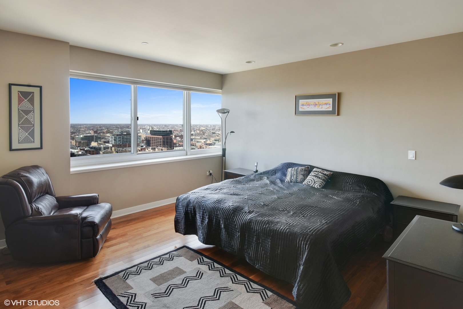 737 W WASHINGTON Boulevard Unit: 2110
