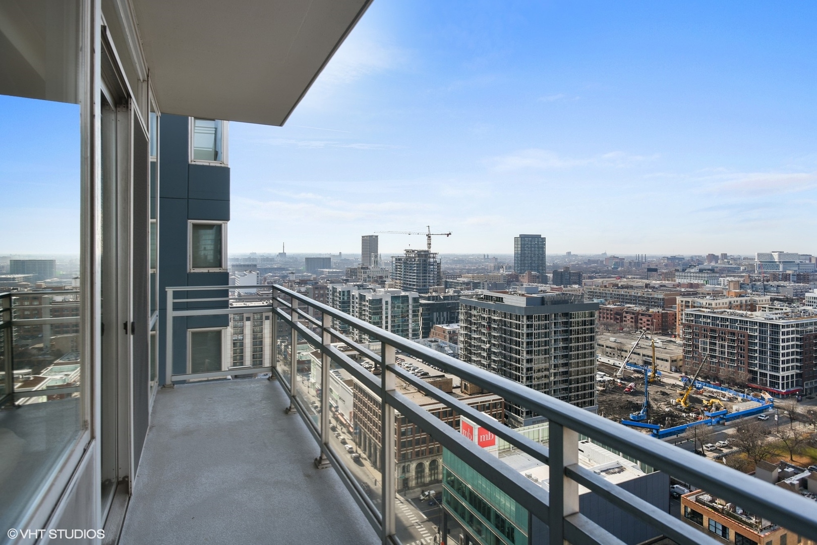 737 W WASHINGTON Boulevard Unit: 2110
