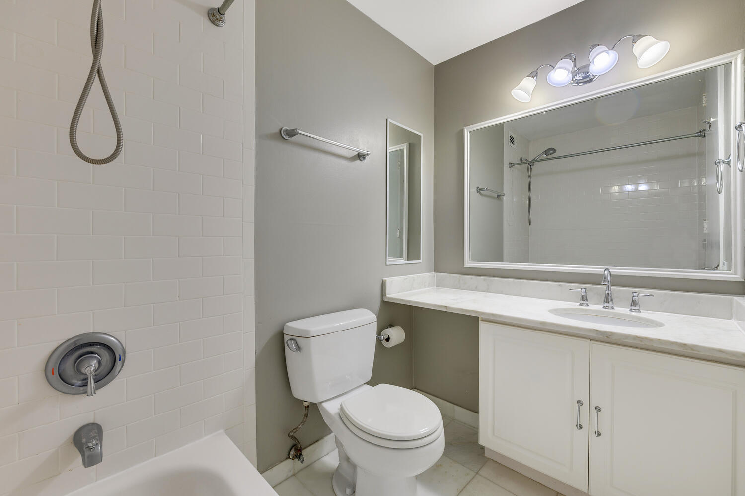 1030 N STATE Street Unit: 12C