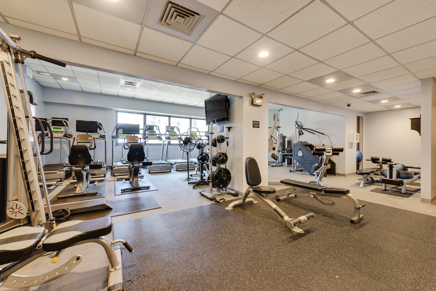 1030 N STATE Street Unit: 12C