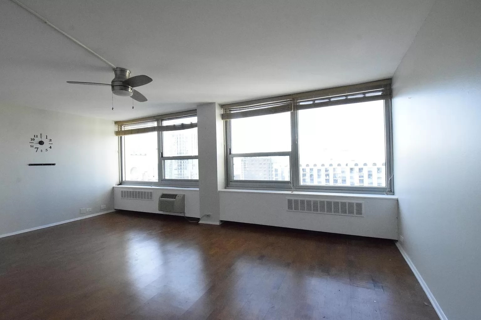 1255 N Sandburg Terrace Unit: 1903