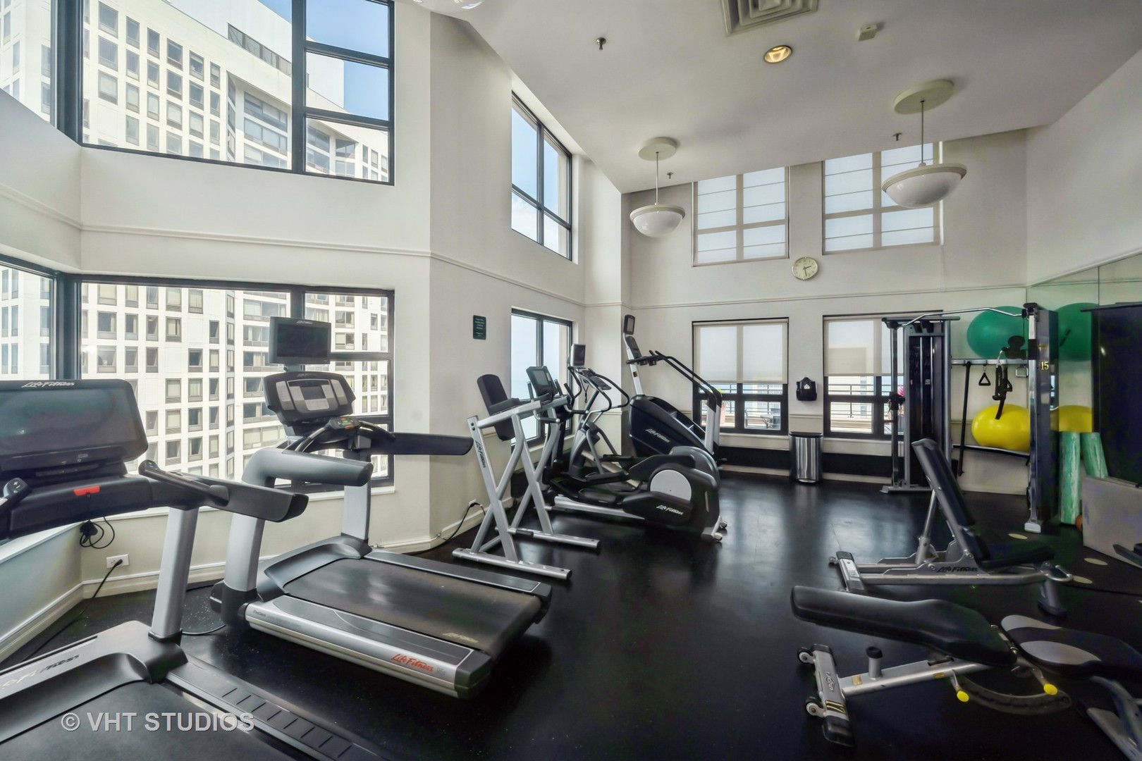 401 E Ontario Street Unit: 4502