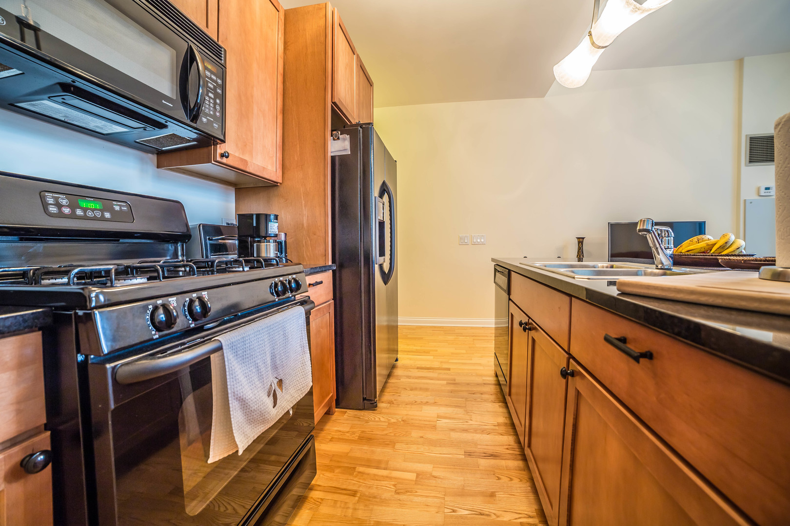 8 W MONROE Street Unit: 1400