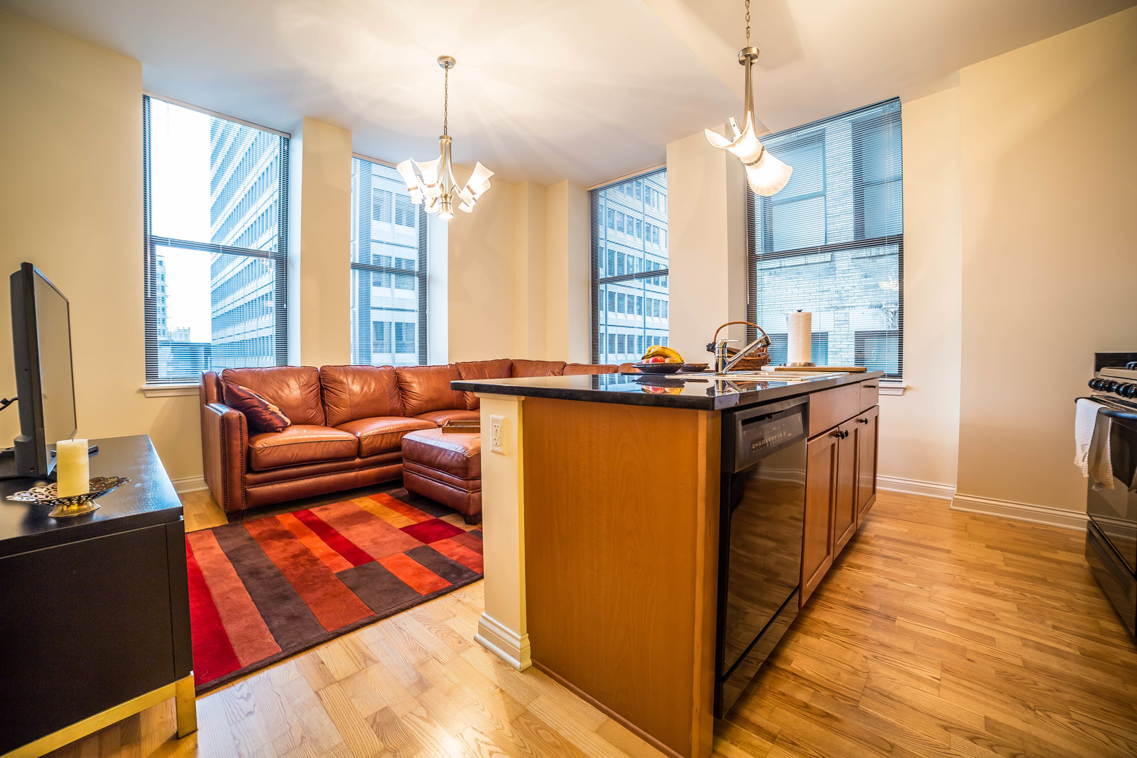 8 W MONROE Street Unit: 1400