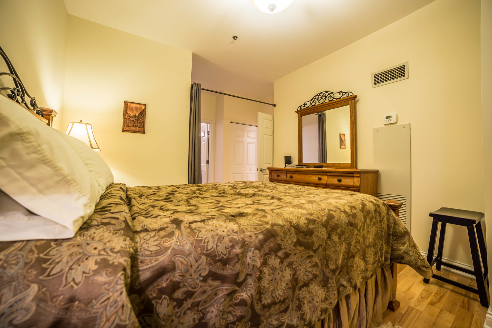 8 W MONROE Street Unit: 1400