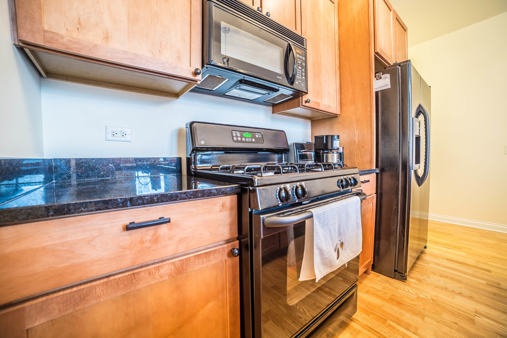 8 W MONROE Street Unit: 1400